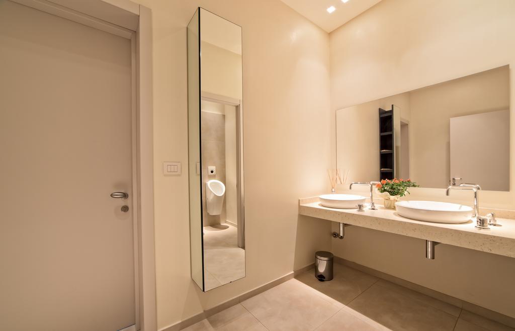 Hotel Country House La Radice Чивитанова Марке Екстериор снимка