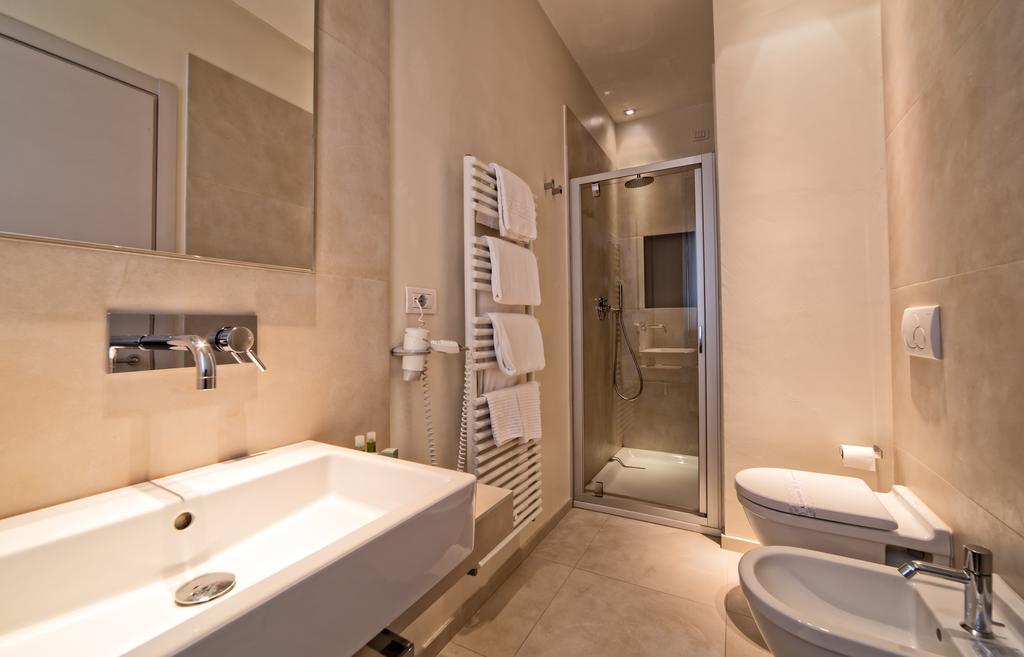 Hotel Country House La Radice Чивитанова Марке Стая снимка