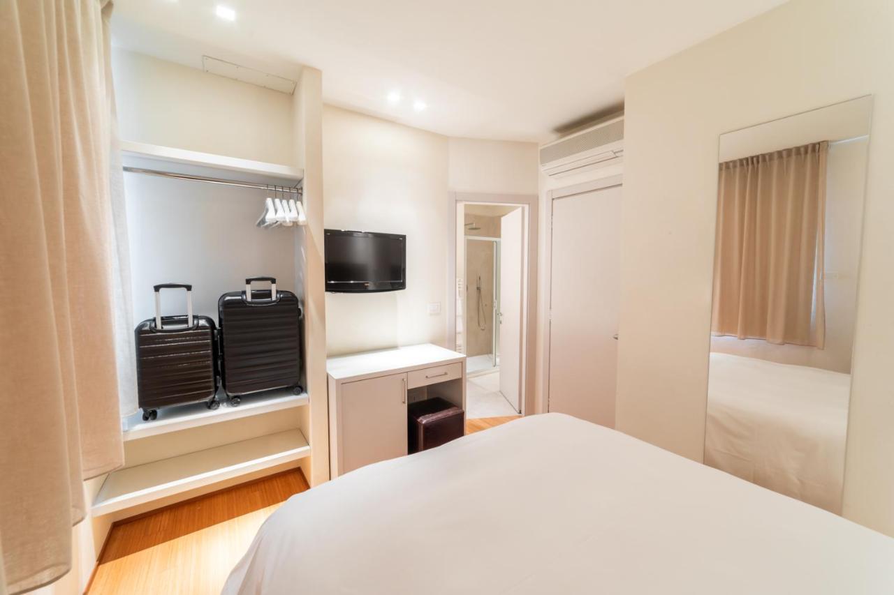 Hotel Country House La Radice Чивитанова Марке Екстериор снимка
